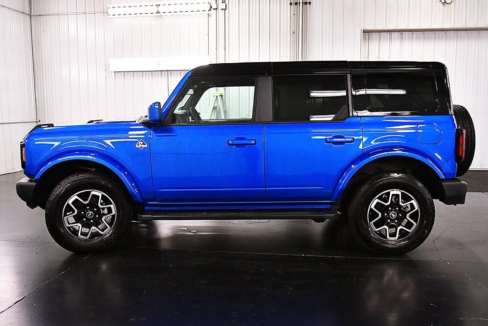 2024 Ford Bronco Outer Banks photo 4