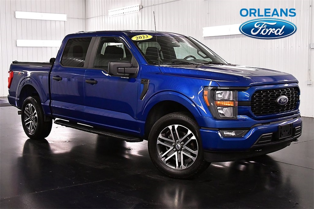2023 Ford F-150 XL's photo