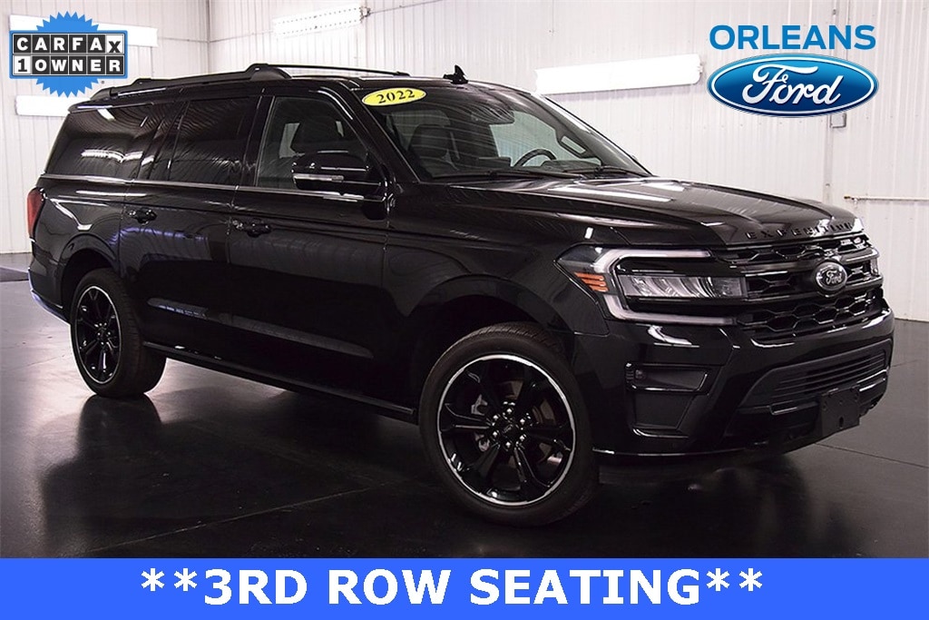 2022 Ford Expedition Limited's photo