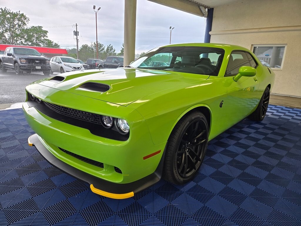 2023 Dodge Challenger SRT8 Hellcat photo 3