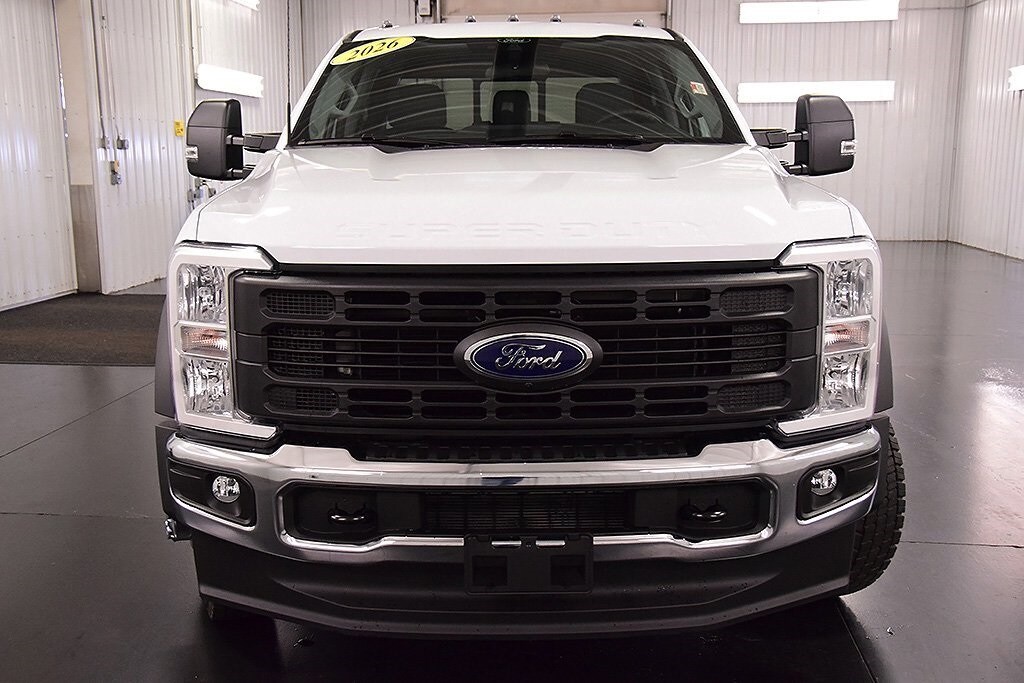 2026 Ford F-450 photo 2