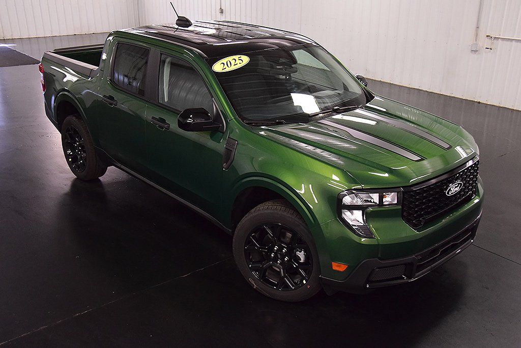 2025 Ford Maverick XLT - Photo 10