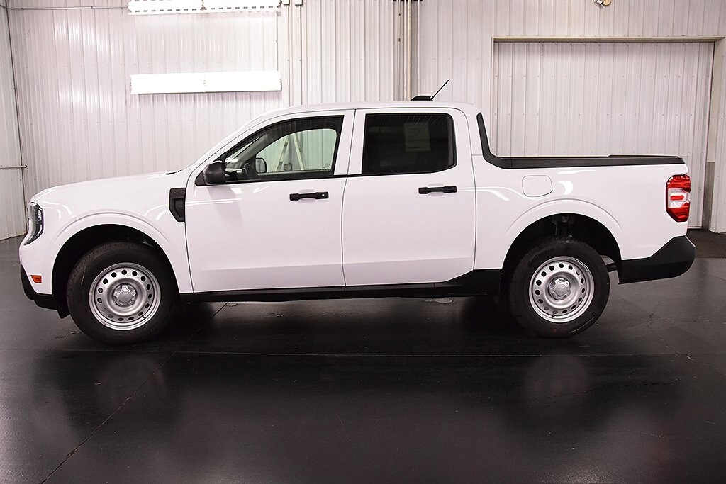 New 2025 Ford Maverick XL TRUCK