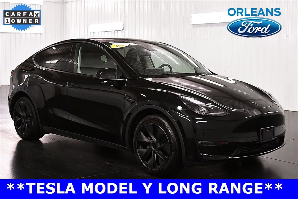 2025 Tesla Model Y Long Range's photo