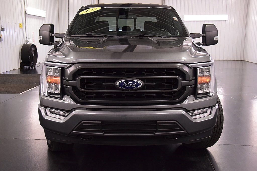 2022 Ford F-150 XLT photo 2