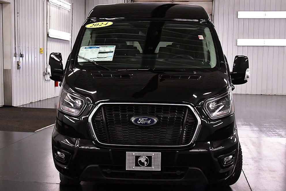 2024 Ford Transit photo 2