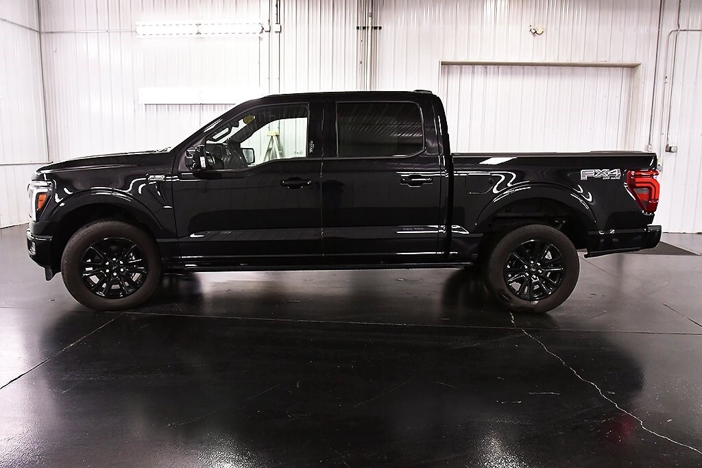 2024 Ford F-150 Platinum photo 4