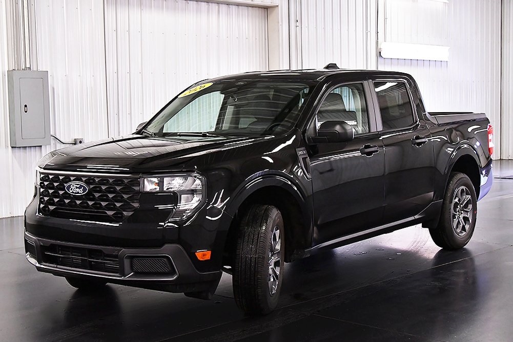 2026 Ford Maverick XLT photo 3