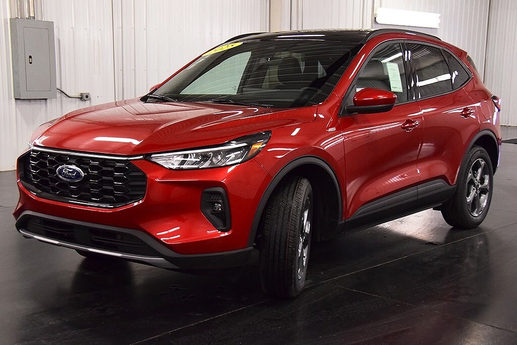 2025 Ford Escape ST-Line Select photo 3