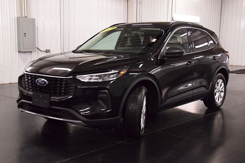 Used 2024 Ford Escape Active SUV
