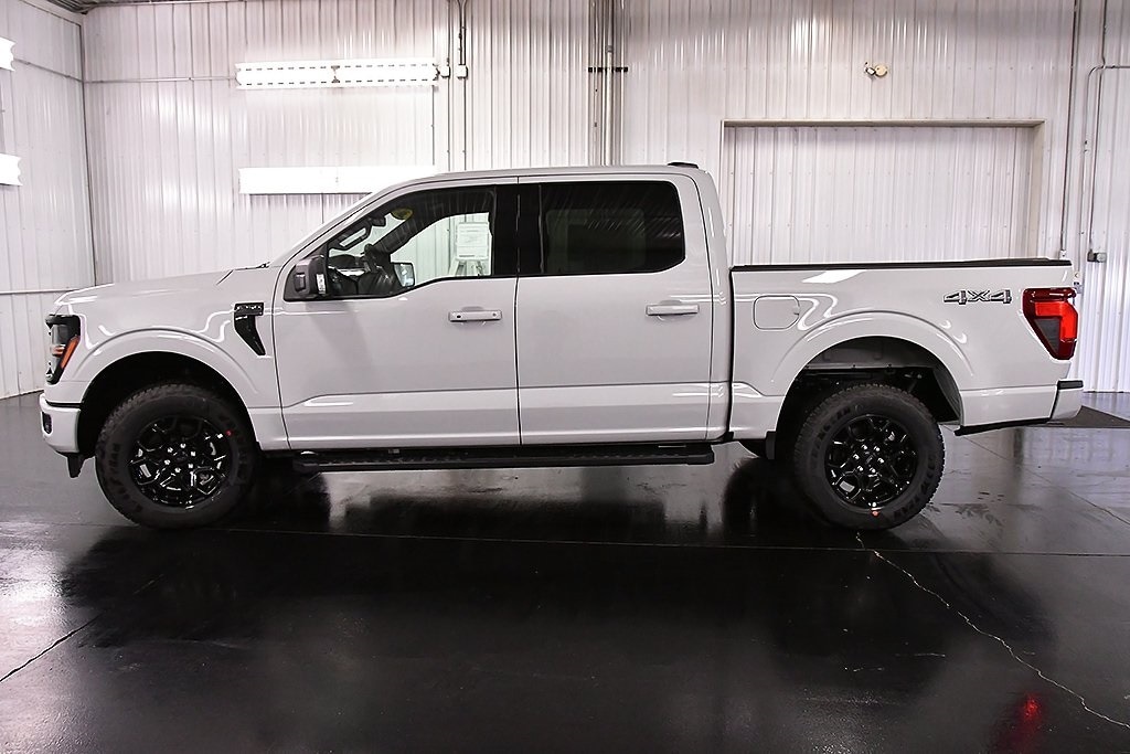 2026 Ford F-150 XLT photo 4