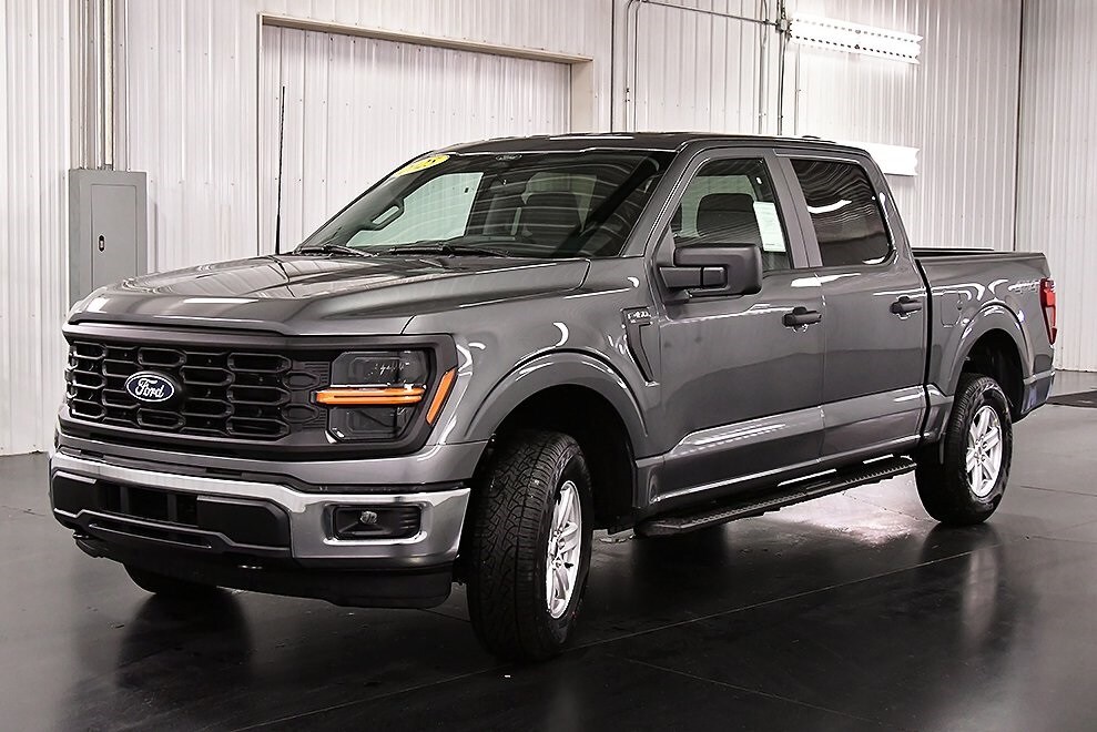2025 Ford F-150 XL photo 3