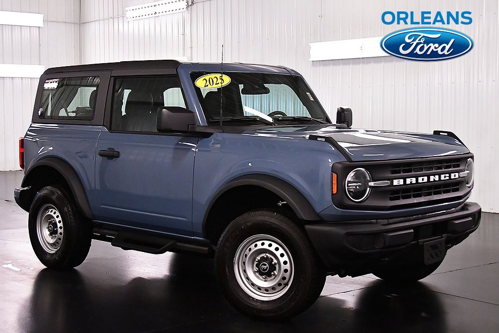 2025 Ford Bronco Base 4x4's photo