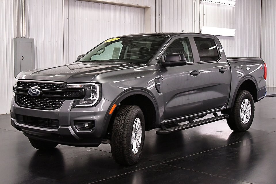 2025 Ford Ranger XL photo 3