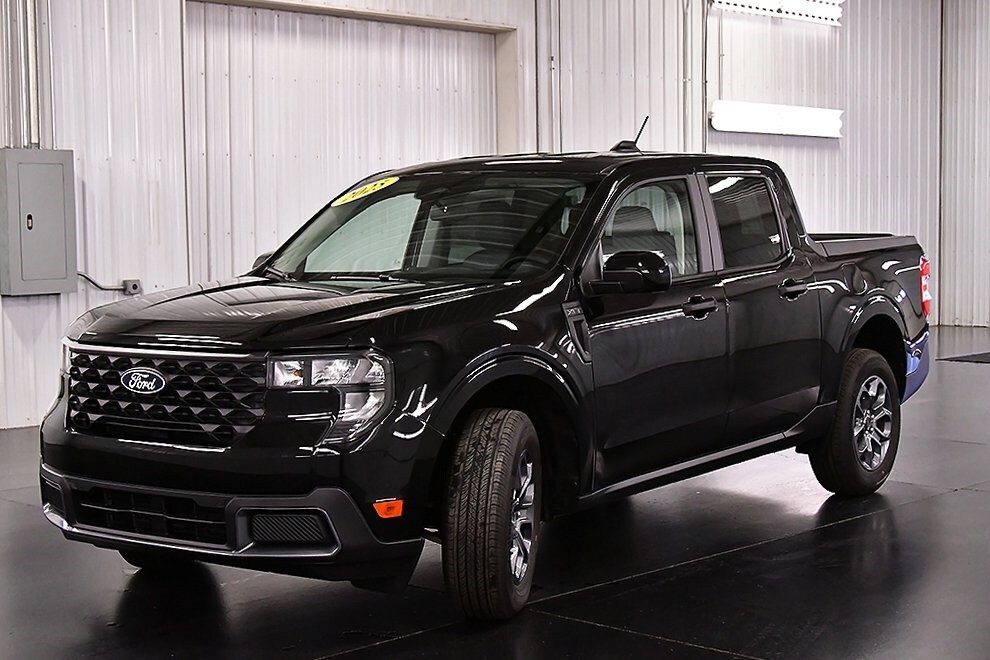2025 Ford Maverick XLT photo 3