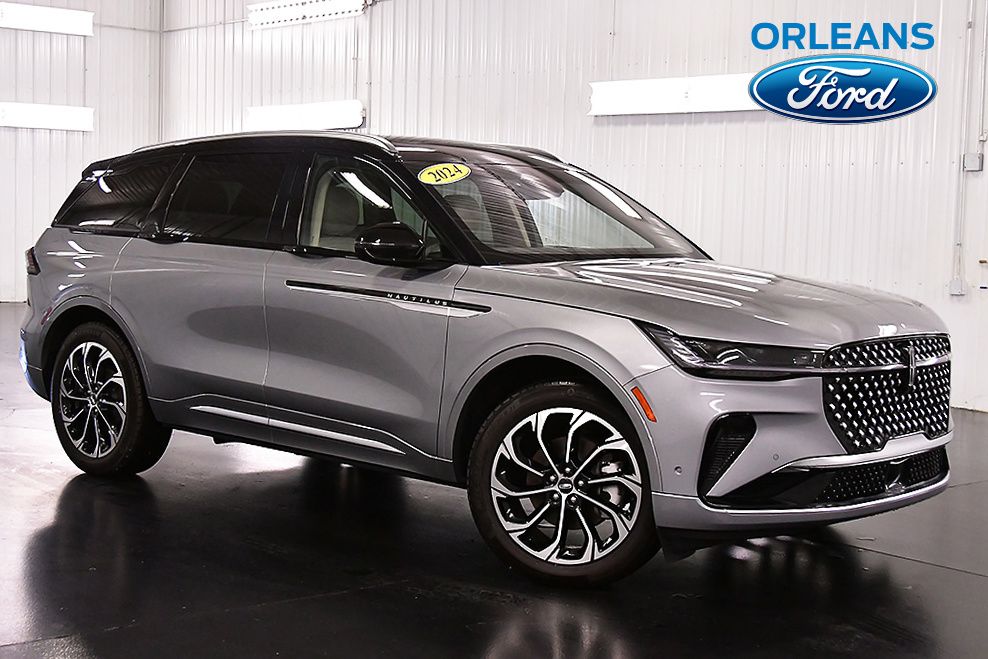 2024 Lincoln Nautilus Reserve AWD's photo
