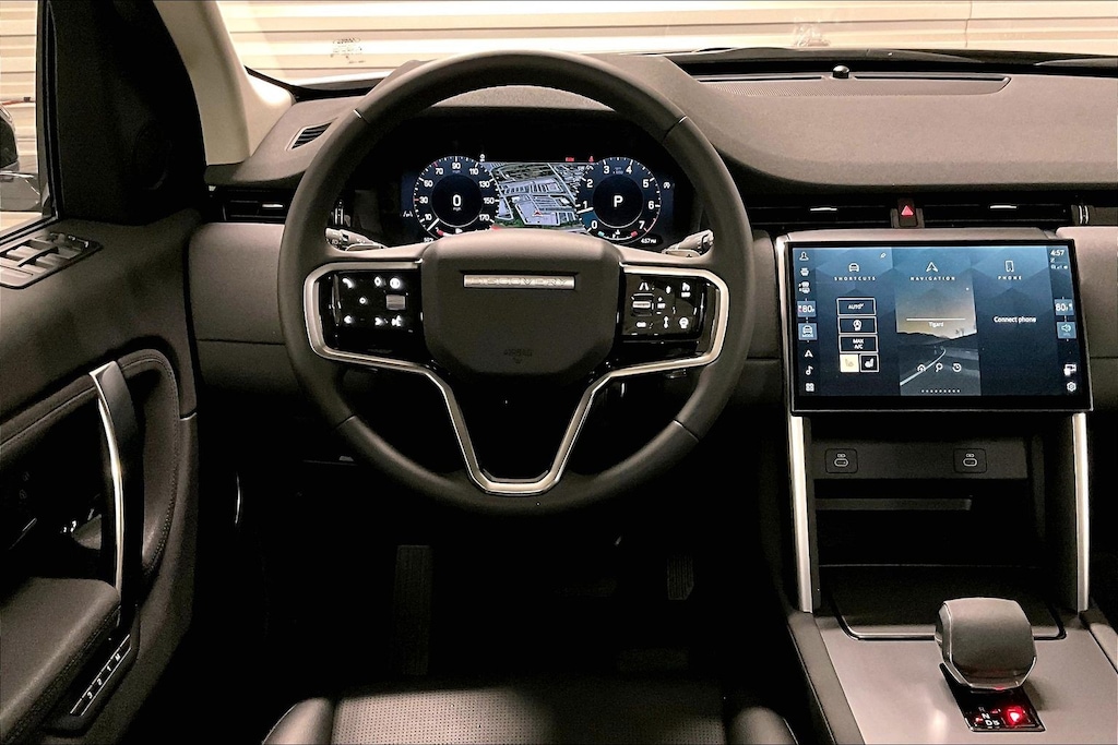 2025 Land Rover Discovery Sport S photo 4