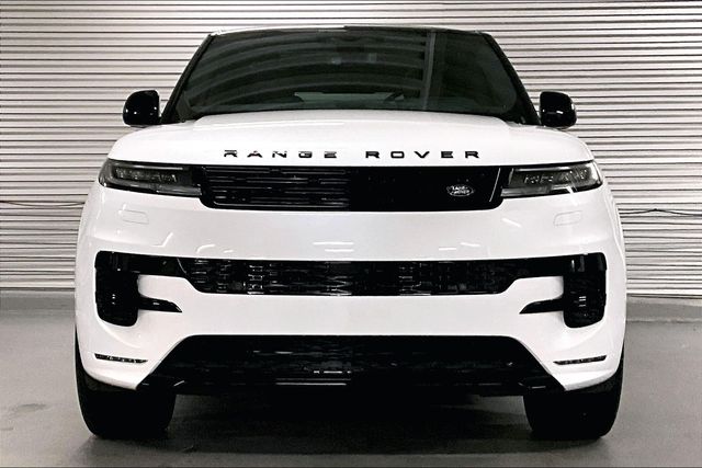 2026 Land Rover Range Rover Sport SE photo 2