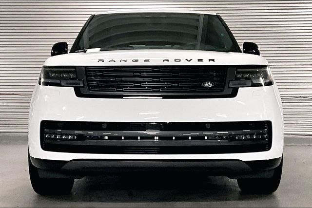 2026 Land Rover Range Rover SE photo 2