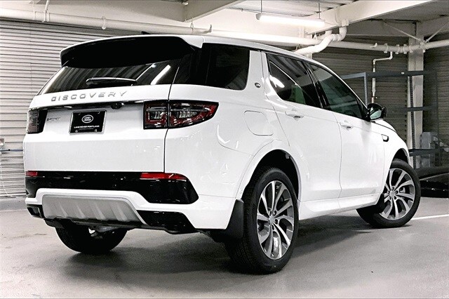 2025 Land Rover Discovery Sport S photo 4
