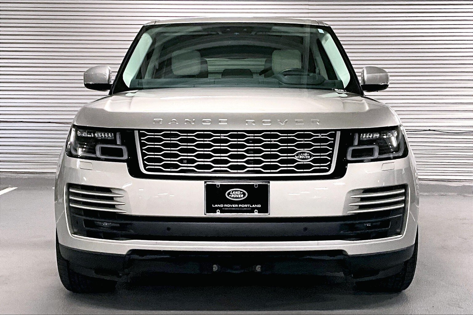 2020 Land Rover Range Rover HSE photo 2