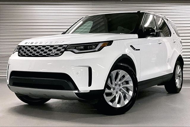 2026 Land Rover Discovery P300 S's photo