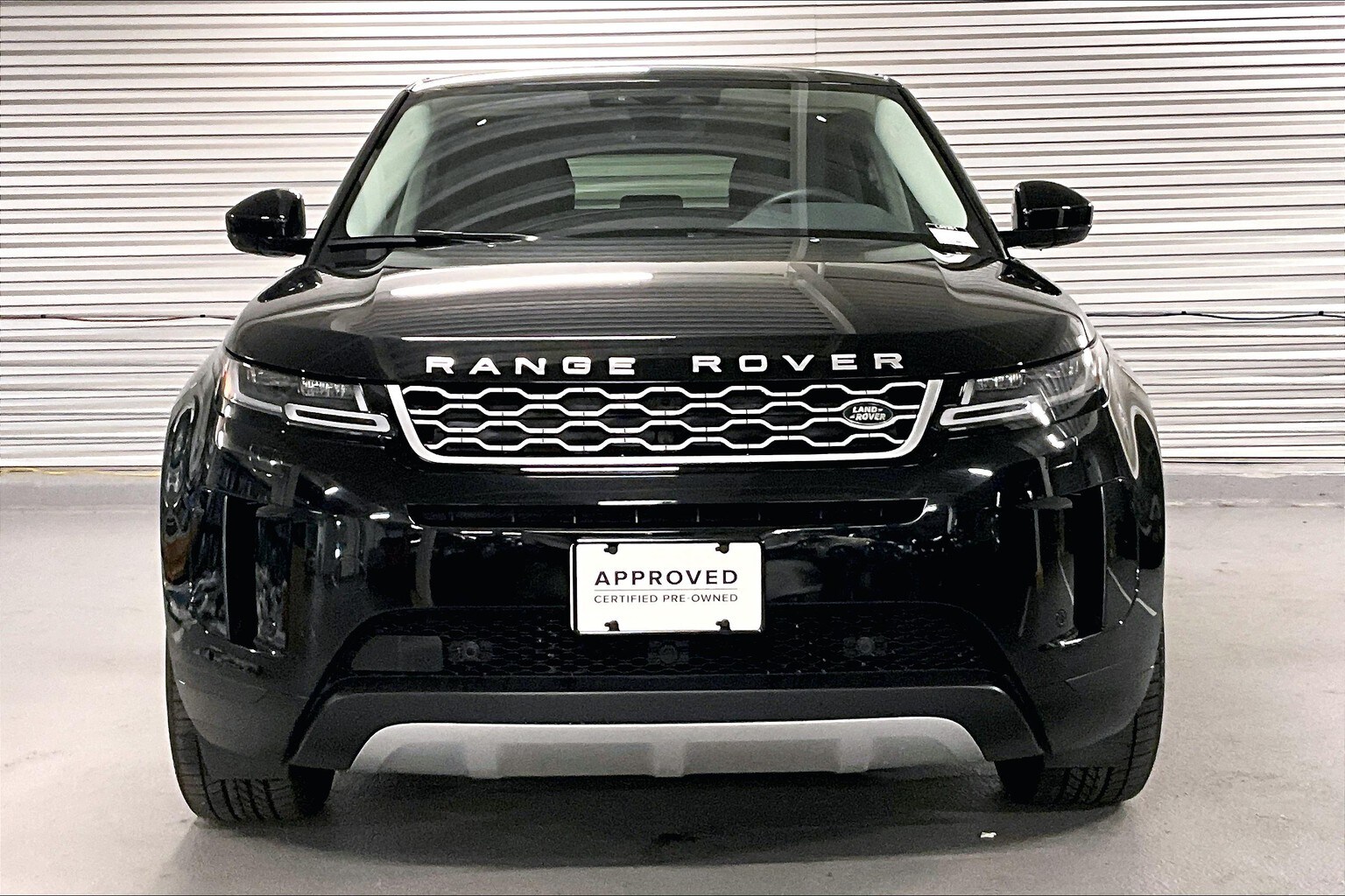 2022 Land Rover Range Rover Evoque SE photo 2