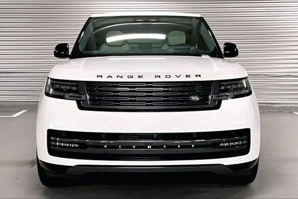 New 2025 Land Rover Range Rover SE 530PS SUV