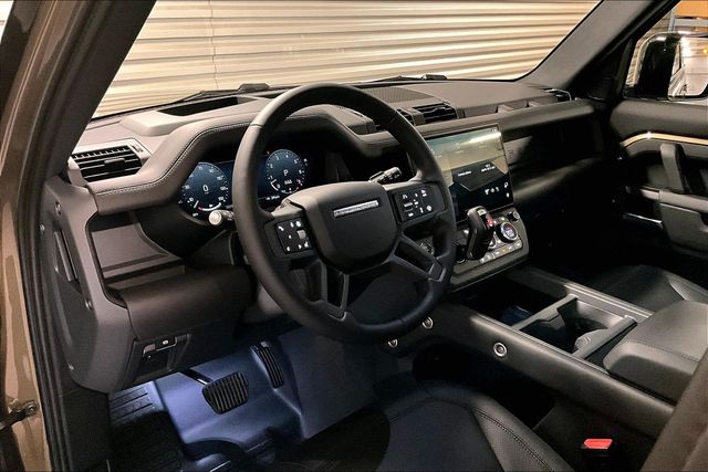 2026 Land Rover Defender X-Dynamic SE - Photo 7