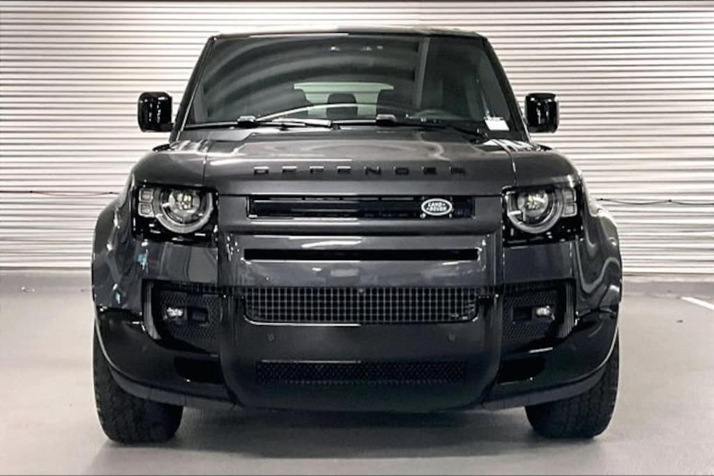 New 2025 Land Rover Defender 130 400PS X-Dynamic SE SUV