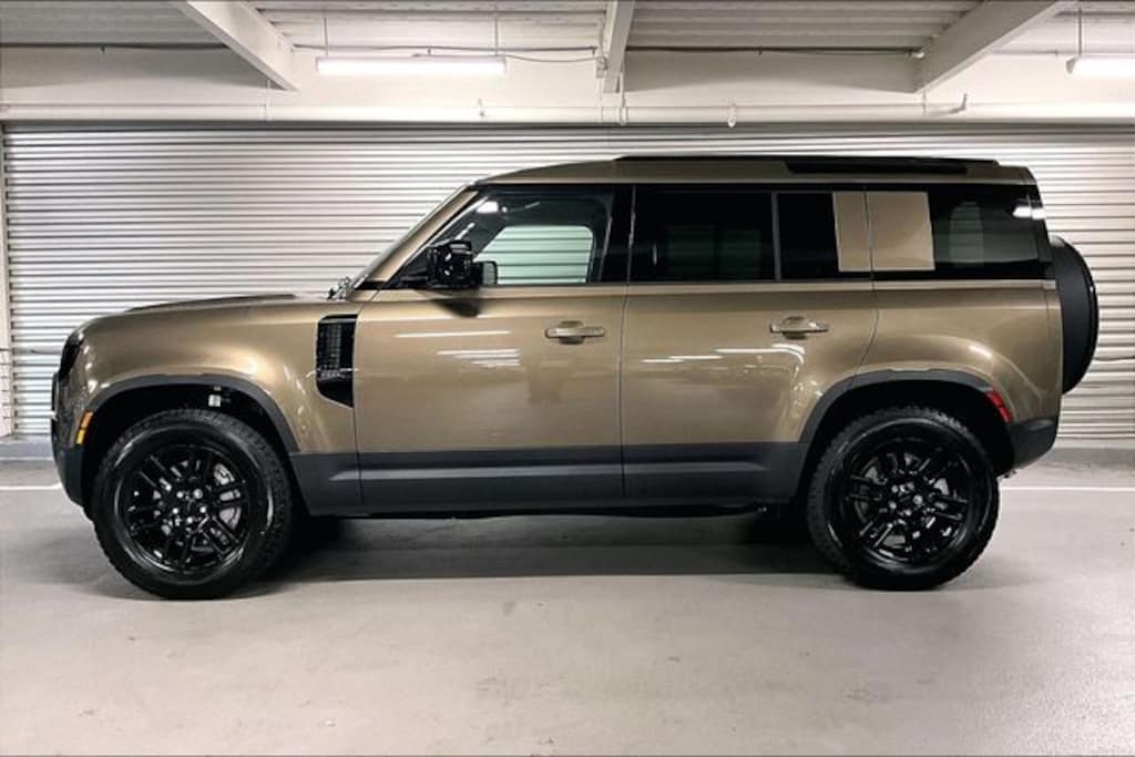 New 2026 Land Rover Defender 110 S 300PS SUV