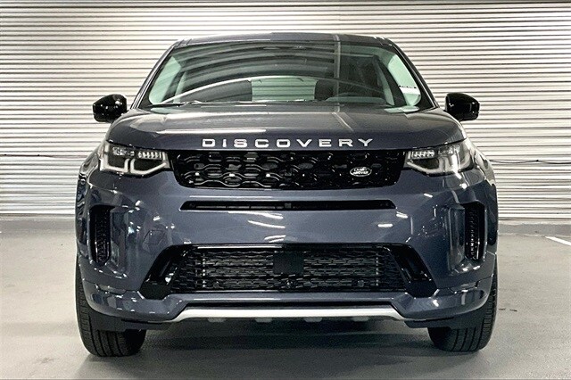 2025 Land Rover Discovery Sport S photo 2