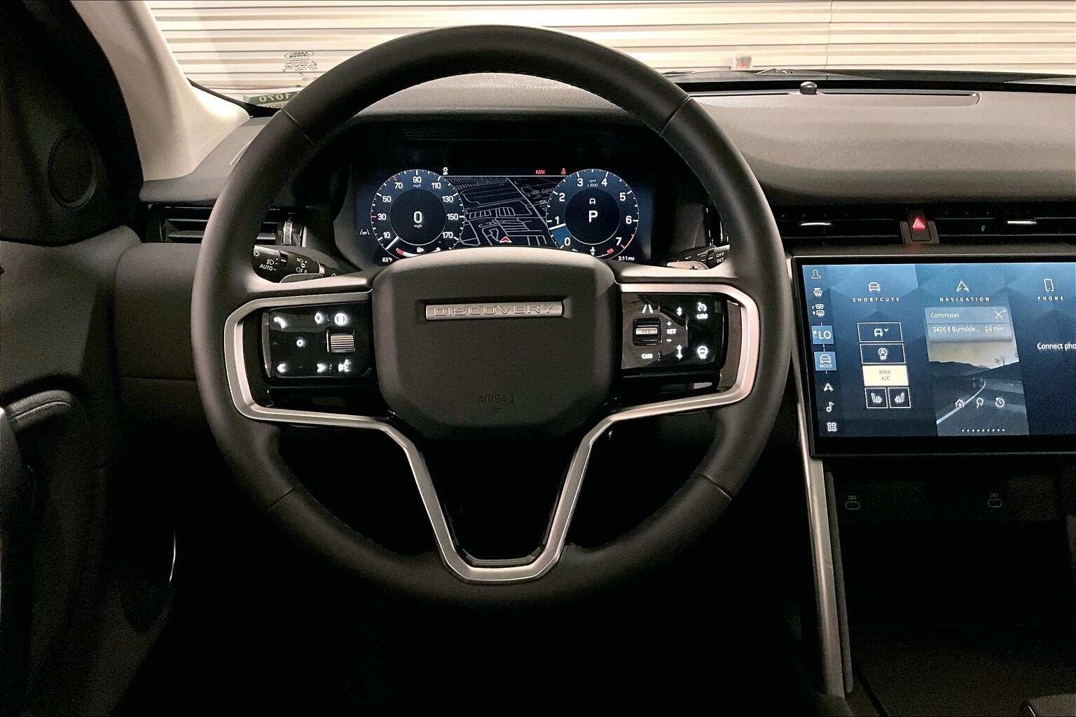2025 Land Rover Discovery Sport S photo 4