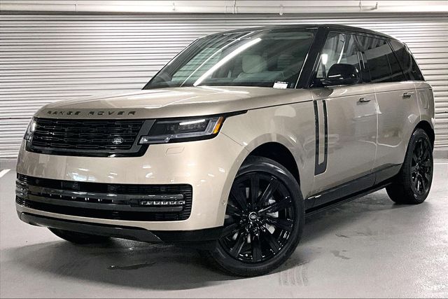 2025 Land Rover Range Rover SE's photo