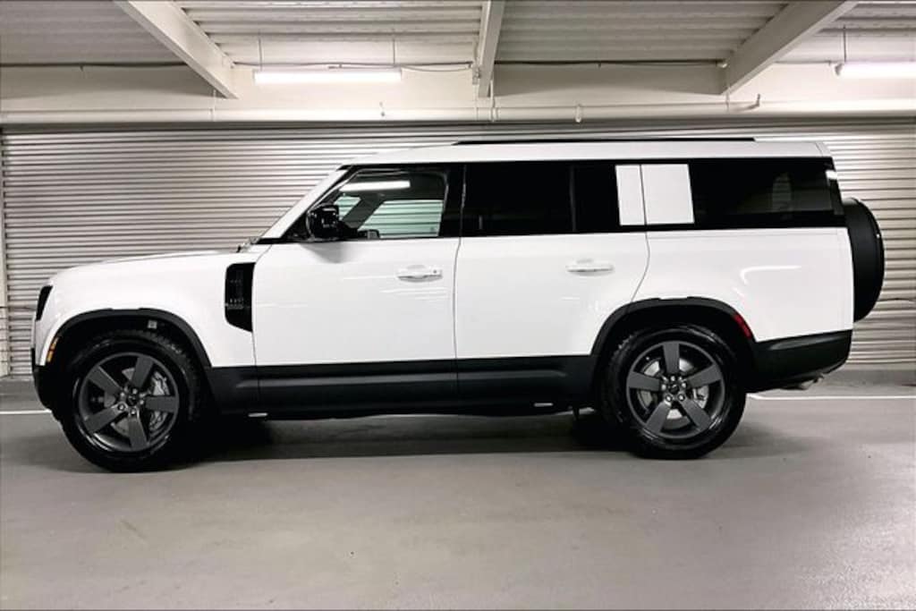 New 2026 Land Rover Defender 130 S 300PS SUV