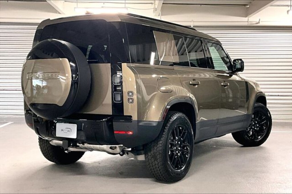 New 2026 Land Rover Defender 110 S 300PS SUV