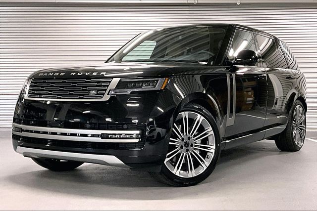 2026 Land Rover Range Rover 3.0 SE LWB 7's photo