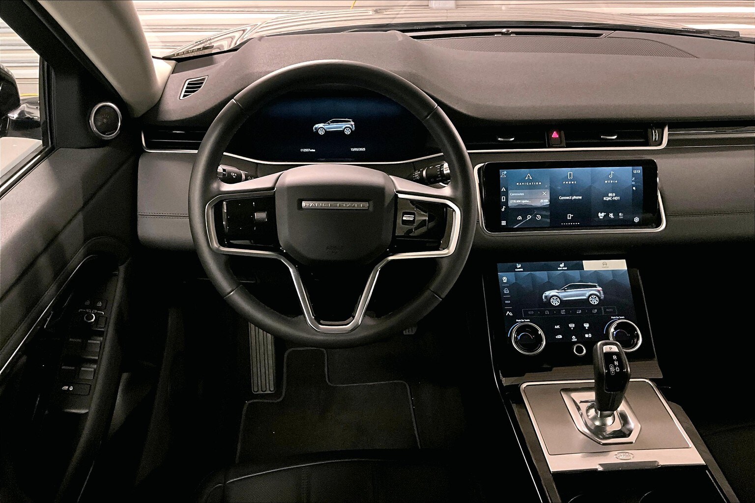2022 Land Rover Range Rover Evoque SE photo 4