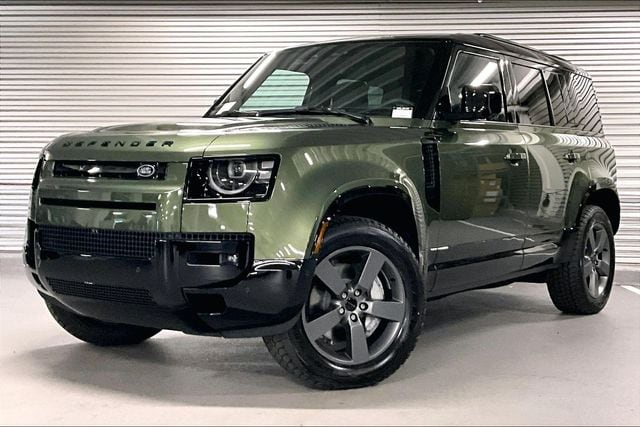 2026 Land Rover Defender 110 X-Dynamic SE P400's photo