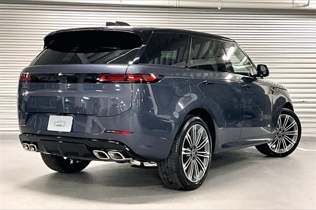 2025 Land Rover Range Rover Sport SE photo 4