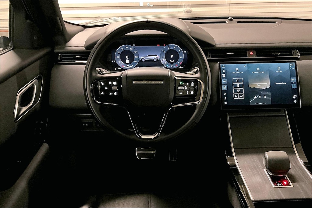 2026 Land Rover Range Rover Velar SE photo 2