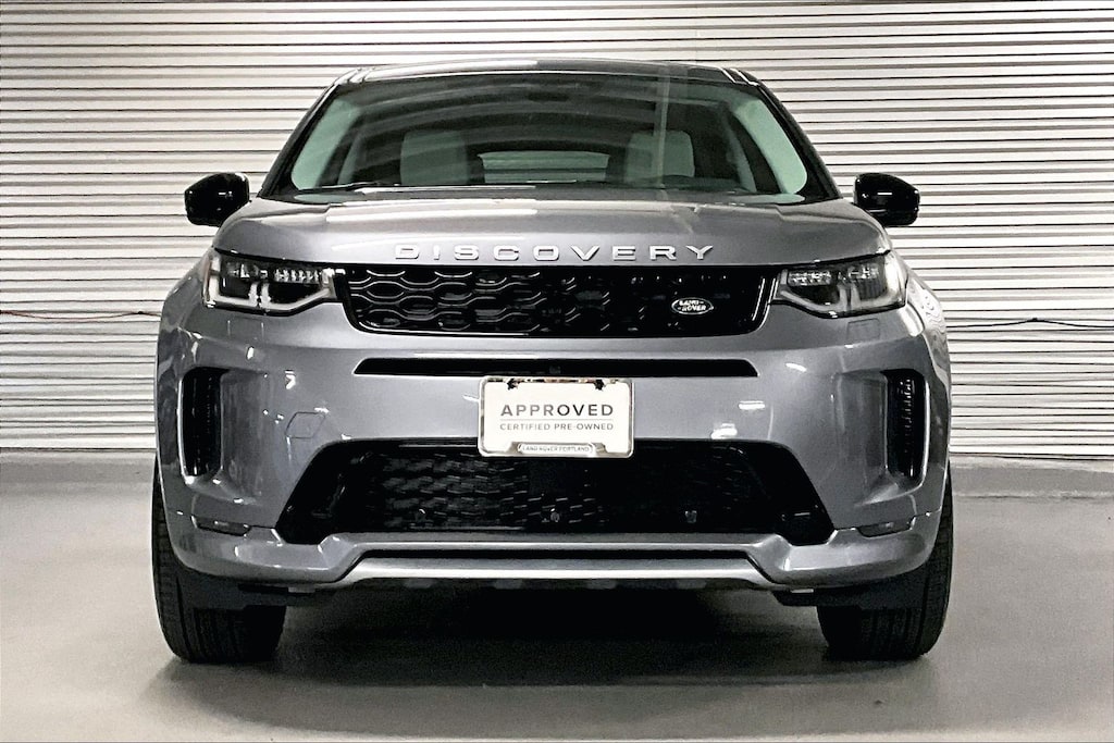 2025 Land Rover Discovery Sport S photo 2