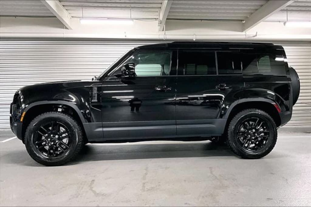 New 2026 Land Rover Defender 110 S 300PS SUV