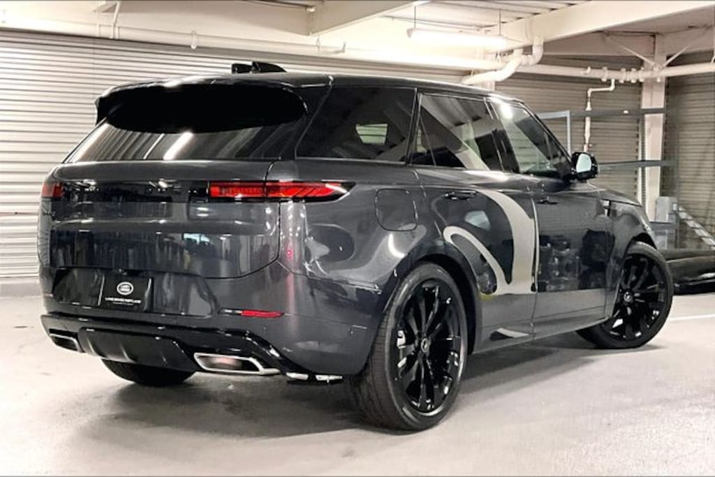 New 2025 Land Rover Range Rover Sport Dynamic SE SUV