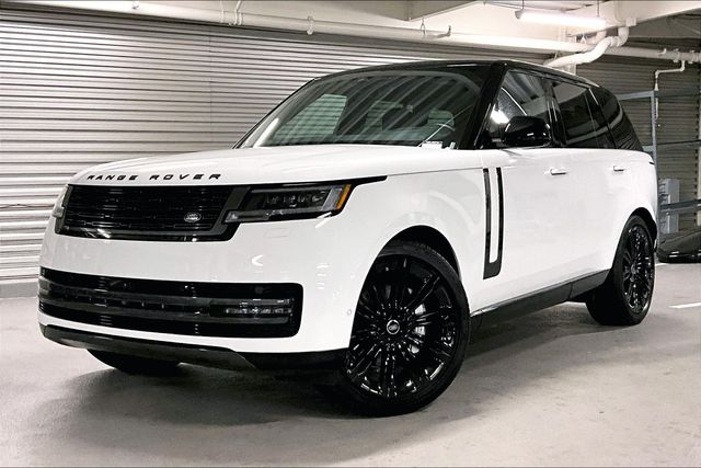2025 Land Rover Range Rover SE's photo