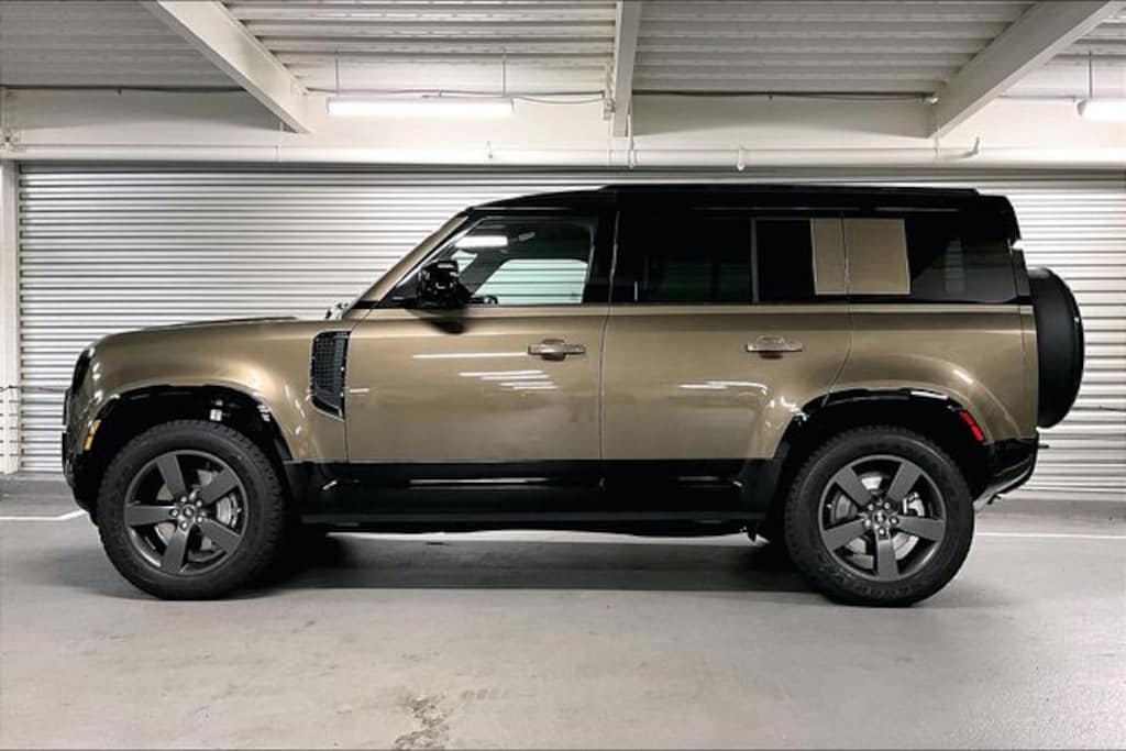 New 2025 Land Rover Defender 110 400PS X-Dynamic SE SUV