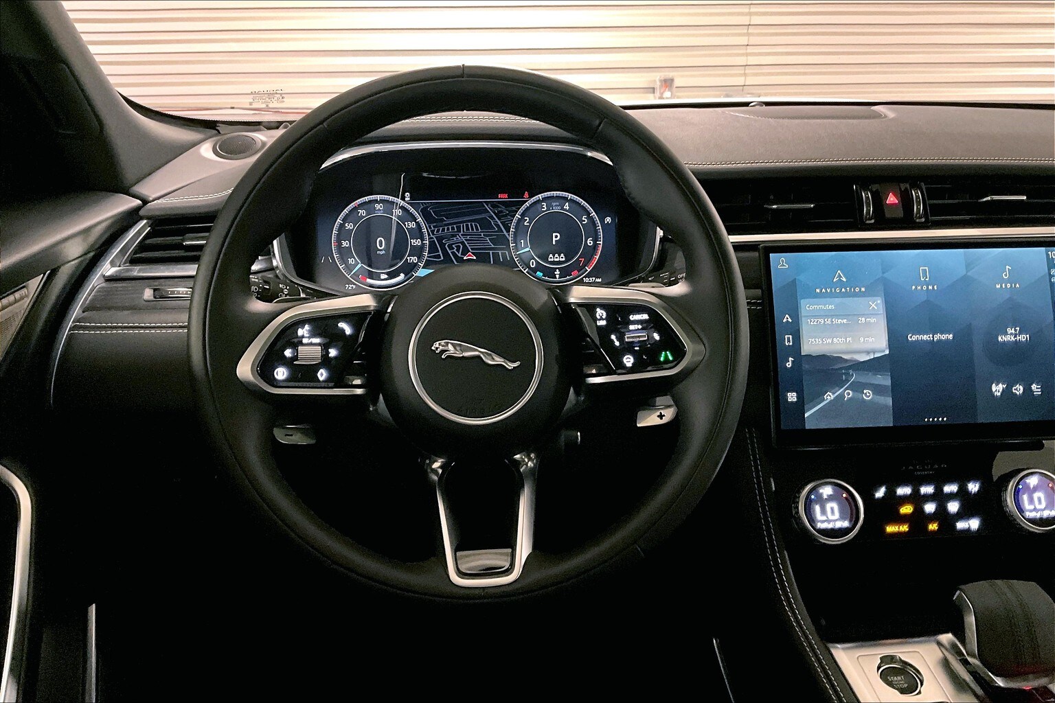 2025 Jaguar F-PACE R-Dynamic S photo 2