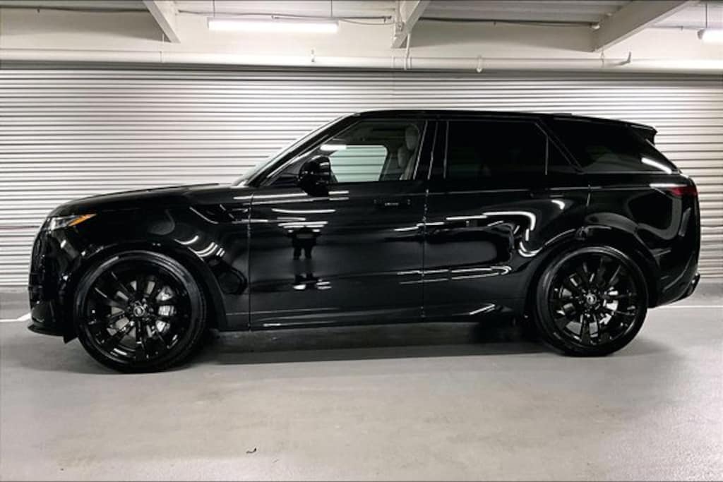 New 2025 Land Rover Range Rover Sport Dynamic SE SUV