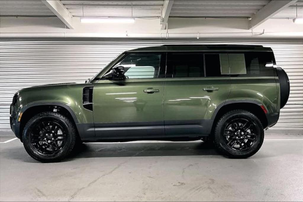 New 2026 Land Rover Defender 110 S 300PS SUV