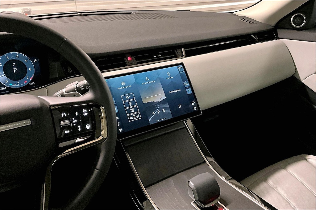 2025 Land Rover Range Rover Evoque S photo 4